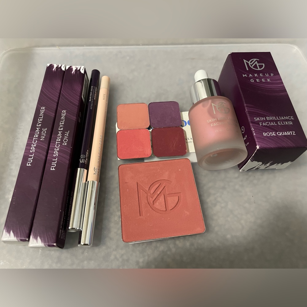 NIB Makeup Geek Bundle Of 8 items